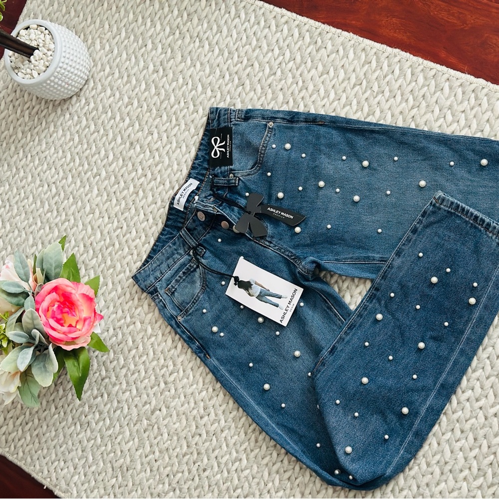 Stylish Blue Pearl-Embellished Jeans